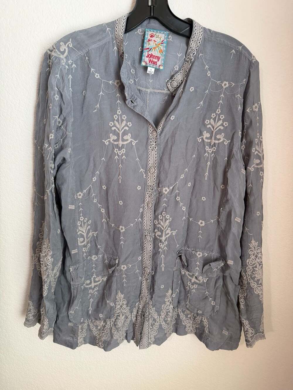 Johnny Was Boho Embroidered Gray Cupra Rayon Long Sleeve Button Down Blouse Size